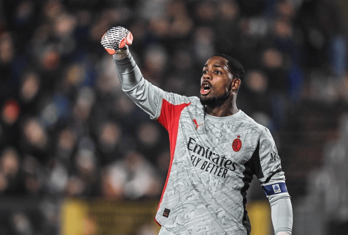 超级门神一战封神：8次神扑，意甲争冠格局变了：前2只差3分